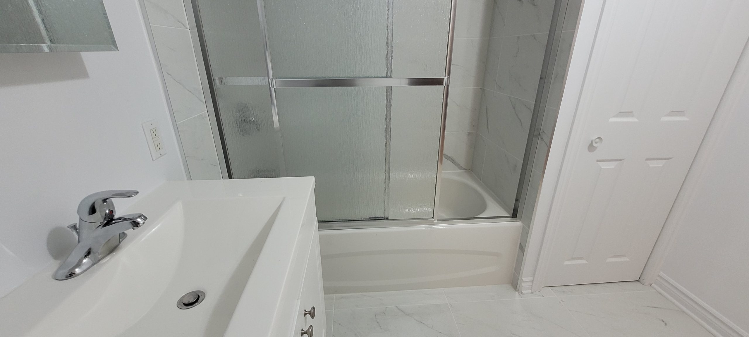 Bathroom Renovation, Ottawa, Wellington Village, Fairmont Avenue
