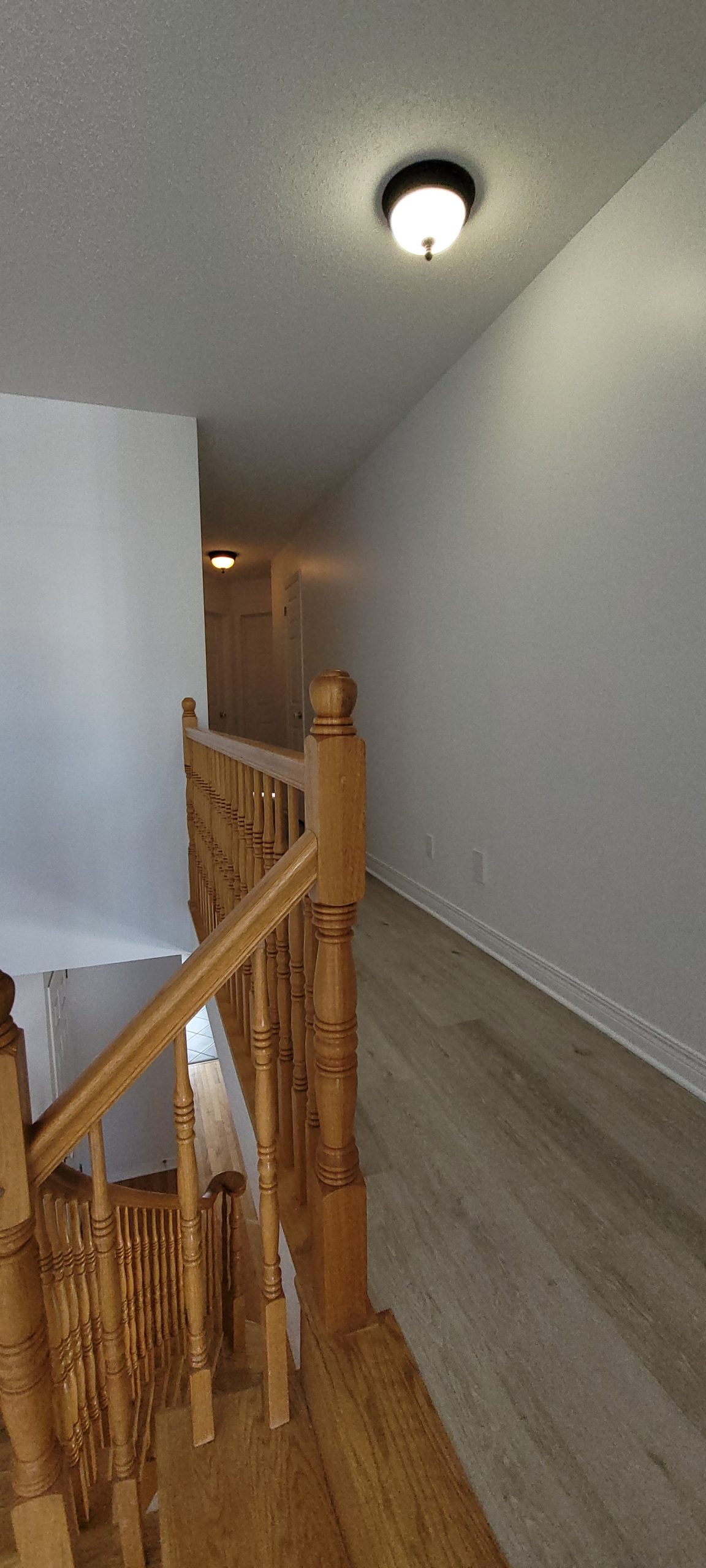 Hardwood Stair Remodel, Gatineau, Mont-Bleu, Rue de Vimy
